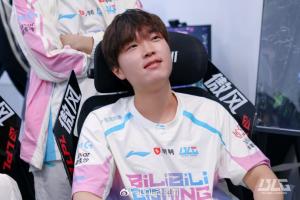 我会打爆LPL所有上单！Bin单杀数、对位补刀差、场均镀层数等多项数据位列联赛第一