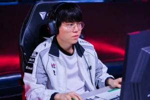 Cuzz：队员间互相尊重，我也是人不可能每次都打得好