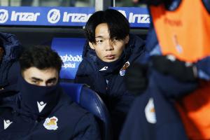 被骂“该死的中国佬”！世体：西足协已介入日本后卫遭歧视事件