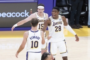 八村塁：我们从始至终都匹配上了尼克斯的对抗强度 这是赢球关键