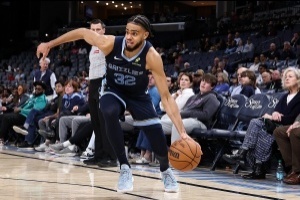 人挪活！吕佩尔13中5砍下生涯新高20分外加8板 三分8中4