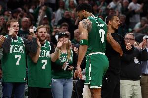 马祖拉谈拥抱塔图姆：当你在乎一个人 你会希望他的努力开花结果