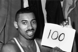 阿德巴约刷分？张伯伦的百分之夜也是比赛毫无悬念 全队疯狂喂球