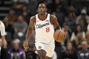 攻防发力！快船连续抢断反击得手 开局12-2打停森林狼