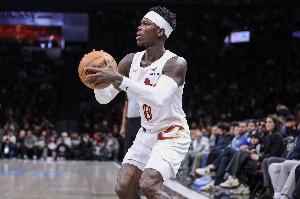 梦游！施罗德5中0一分未得还有4犯规 正负值-5