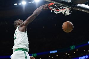 贝弗利：杰伦·布朗本赛季配得上MVP 但遗憾的是联盟不希望他得到