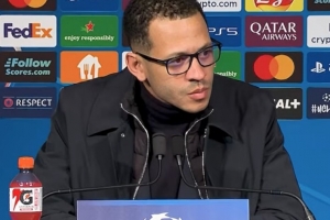 罗塞尼尔：75分钟我们都有机会扳平甚至获胜 约恩森承认了错误
