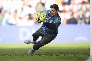 库尔图瓦是欧冠助攻最多的门将，也是首位欧冠单赛季2助攻的门将