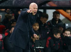 菲尔·汤普森：斯洛特不该承受压力 下赛季利物浦能英超夺冠