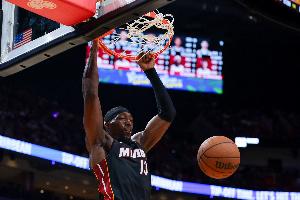 阿德巴约：上一场83分今天21分情绪过山车 若有人沮丧我也不在乎