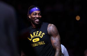 霍华德宣布退役！生涯荣誉满载：名人堂+冠军+8次全明星+3次DPOY