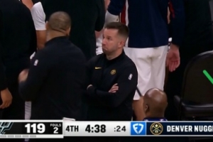 打回来了！贾马尔·穆雷三分率队反超 掘金最多落后马刺20分