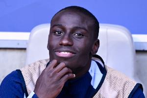 充电2小时...30岁门迪刚复出2场又受伤，赛季至今仅为皇马出战5次