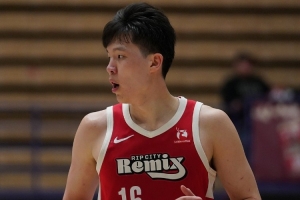 媒体人：杨瀚森G联盟砍31分有进步 但发展联盟和NBA不是一回事