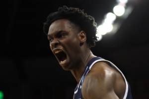 爵士官方：与后卫贝兹·姆本签下10天合同 并裁掉班巴