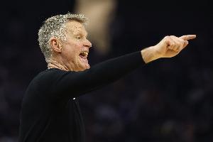 如何应对伤病不断的轮换阵容？科尔：现在就像在玩魔方