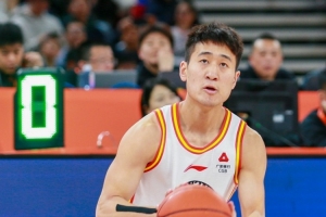 末节12分带队逆转！姜伟泽32分全场最高 三分9中6&关键2分定胜局