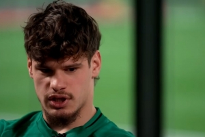 凯尔凯兹：被萨拉赫的奖杯柜震惊到了，这激励我更加努力