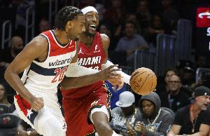 奥尼尔：很多人说阿德巴约刷纪录 但若有机会创造历史他就该去做