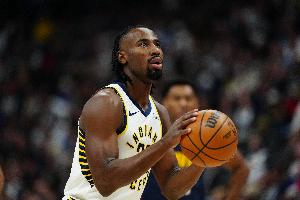 末节被雪藏！内史密斯三节14中10砍生涯新高32分 三分10中7