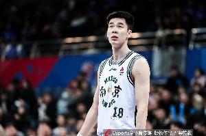 媒体人：赵柏清郭昊文互喷被雪藏 同曦输球又输人 金主面前大扫兴