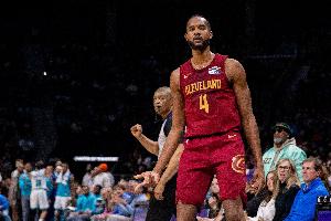 增加稳定性！小莫布里14中8&罚球5中2拿18分11板4助4帽 也有4失误