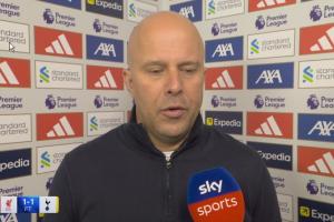 又被绝平！斯洛特：每次都这样，还要发生多少次？完全理解嘘声