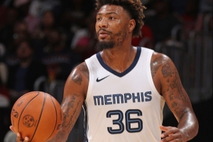 斯玛特：效力灰熊期间感觉自己像是个“替罪羊” 被迫带伤上阵