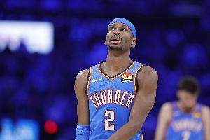 刚破纪录就要断？亚历山大上半场发挥失常10投2中仅得到4分