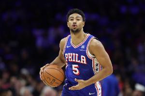 末节14分收比赛！格莱姆斯22中11&8罚全中砍下31分3抢断！