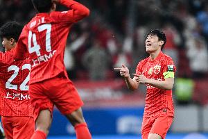 东体：武磊双响充分体现门前特点，他的存在足够令团队更为自信