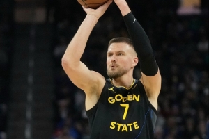 波津：我的状态越来越好 虽然我每场只打25分钟&但今天的感觉最好