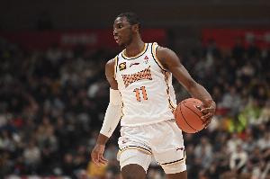 予取予求！迪亚洛半场12中8砍下20分6篮板4助攻带队领先