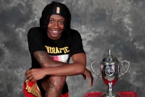 WNBA全明星MVP加盟 河南女篮官宣新外援艾瑞卡-维勒