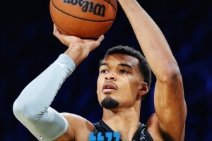 克六：我不能说我教了文班什么 反而是我从他那里学到了一些东西