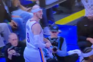 卡鲁索谈拿鞋封盖：灵光一闪 要是知道会吃T+干扰球不会那么干