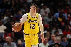 雷迪克谈拉拉维亚：打满82场比赛是他的目标 我生涯第四年也全勤