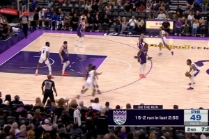 麦克德莫特连中三分！国王打出一波17-2反超76人