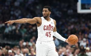 场均28分4.5板！骑士客战公牛 米切尔因左眼挫伤降为出战成疑