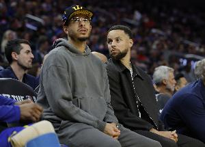 老库里：NBA是个花花世界 但我的儿子们都没有被浮华所困