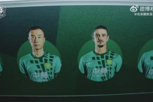 有心了北京地铁推出国安球员专列，呼吁球迷绿色出行
