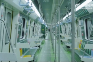 走进地铁的那一刻，已经走进国安的主场