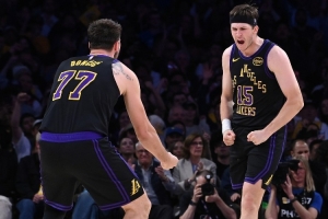 里夫斯：湖人西部第三 东契奇得分王 不知道他为何不在MVP讨论中