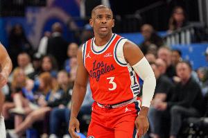 贝弗利：保罗这种传奇通常不会被这样对待 但快船没他确实变好了