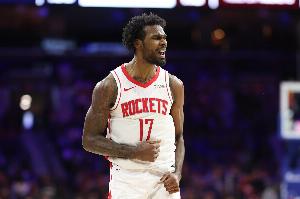 终于进三分了！伊森替补9中3拿到10分10板&填满数据栏