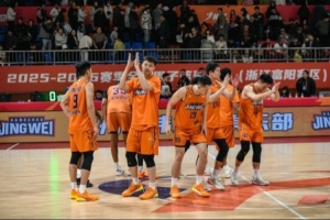 感谢球迷 感谢富阳