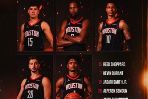 立竿见影！火箭今日首发五虎同场9分钟 攻防俱佳&净效率+20