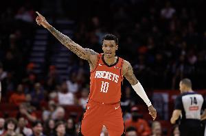 箭如雨下！火箭外线开炮连中4记三分 轰出15-0强势反超