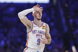 5助！戴格诺特：卡鲁索能读懂场上局势 拥有他是莫大的优势