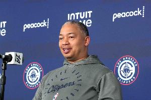 快船今日获胜后 反超开拓者重回西部第8 两队本赛季还有2次交手